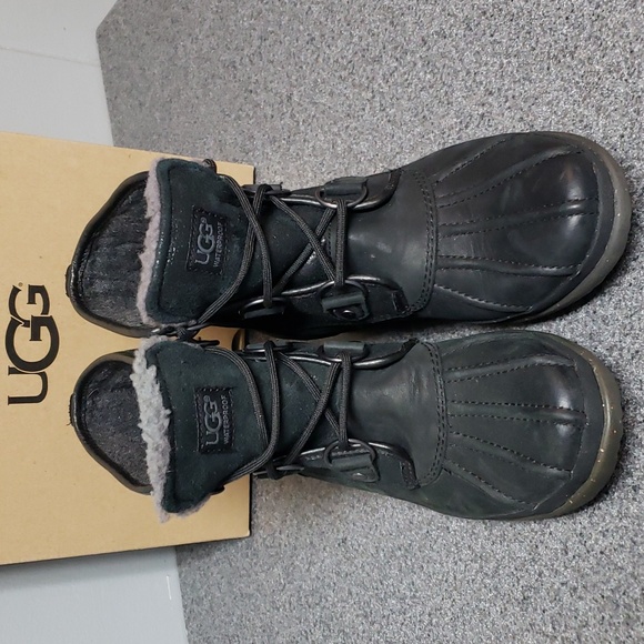 Women's UGG W Cecile Warerproof Duck Boots - Picture 2 of 5